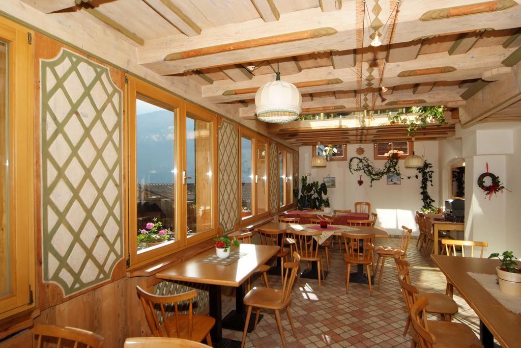 Gasthof Dorfschenke Stall Exterior photo